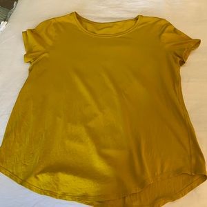 Lululemon Tee